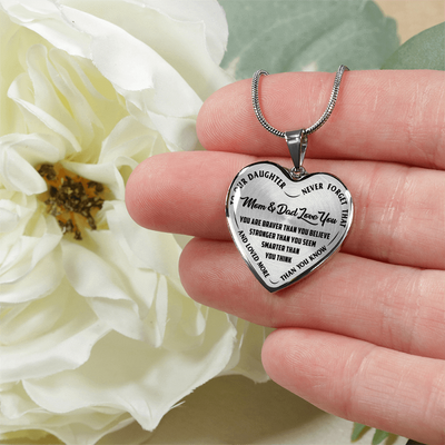 TO OUR DAUGHTER, YOU ARE BRAVER, MOM & DAD LOVE YOU - GOLD AND SILVER FINISHED HEART SHAPED NECKLACE AND BANGLE BRACELET (BLACK TEXT ON TRANSPARENT) EO