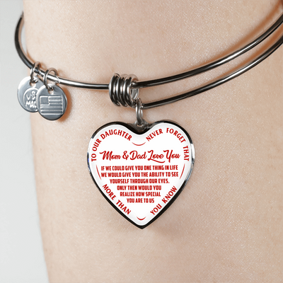 TO OUR DAUGHTER, MOM & DAD LOVE YOU, NEVER FORGET THAT - GOLD AND SILVER FINISHED HEART SHAPED NECKLACE AND BANGLE BRACELET (RED TEXT ON WHITE) EO