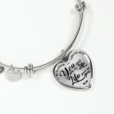 TO MY STEPMOM - I LOVE YOU SO MUCH, YOU DIDN'T GIVE ME A LIFE, LIFE GAVE ME YOU (BLACK ON TRANSPARENT) SILVER OR GOLD FINISHED HEART BANGLE BRACELET