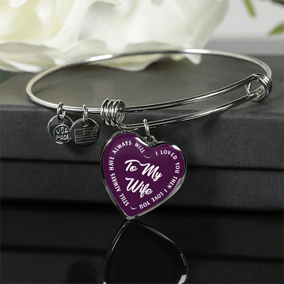 TO MY WIFE (WHITE TEXT ON PURPLE) SILVER OR GOLD FINISHED HEART SHAPED BANGLE BRACELET - podprintz.com
